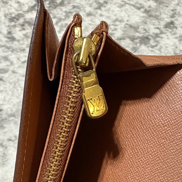 Louis Vuitton Sarah Portefeiulle Long Wallet | AUTHENTIC | Monogram - Picture 12 of 15